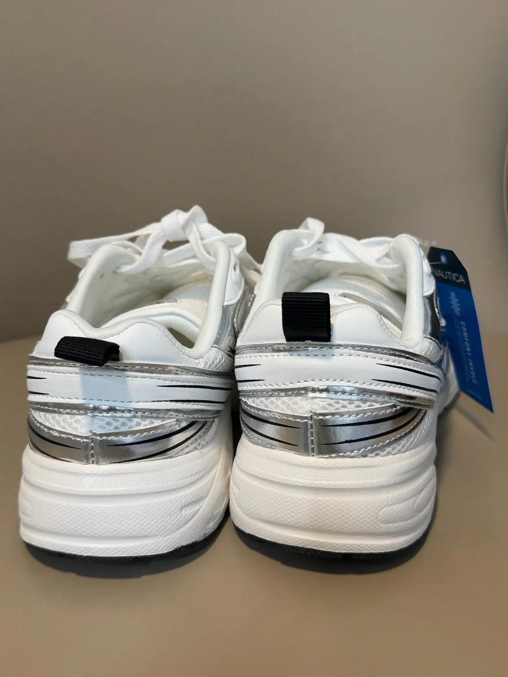 New in Box! Nautica Perelto White, Black & Silver Lace Up Jogger Sneakers Size 8